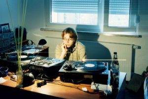 T/Räume - Jugendliche in ihren Kinderzimmern 1995-2000